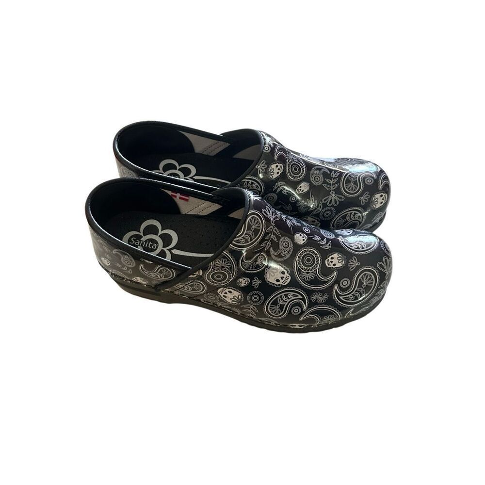 NWOT Sanita Women's Black Gray Paisley & Sugar Skull Print Estelle Clogs Size 38